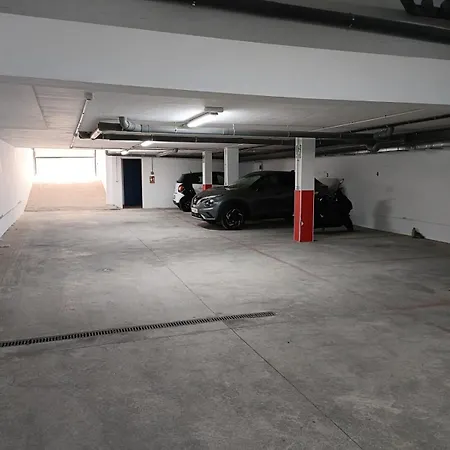 Luminoso Appartamento Con Parking Apartament *