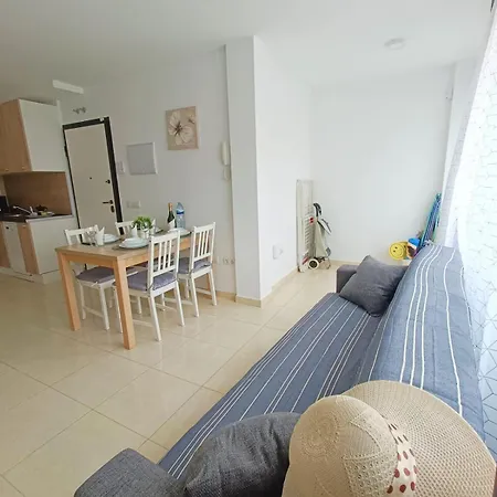 Luminoso Appartamento Con Parking Apartament Arona (Tenerife)